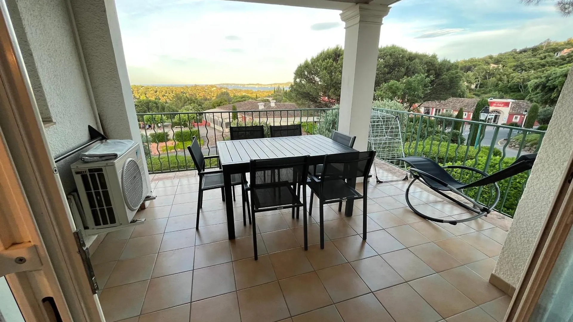 Appartement Les Restanques Du Golfe De Saint-Tropez Grimaud 0*,  Fransa