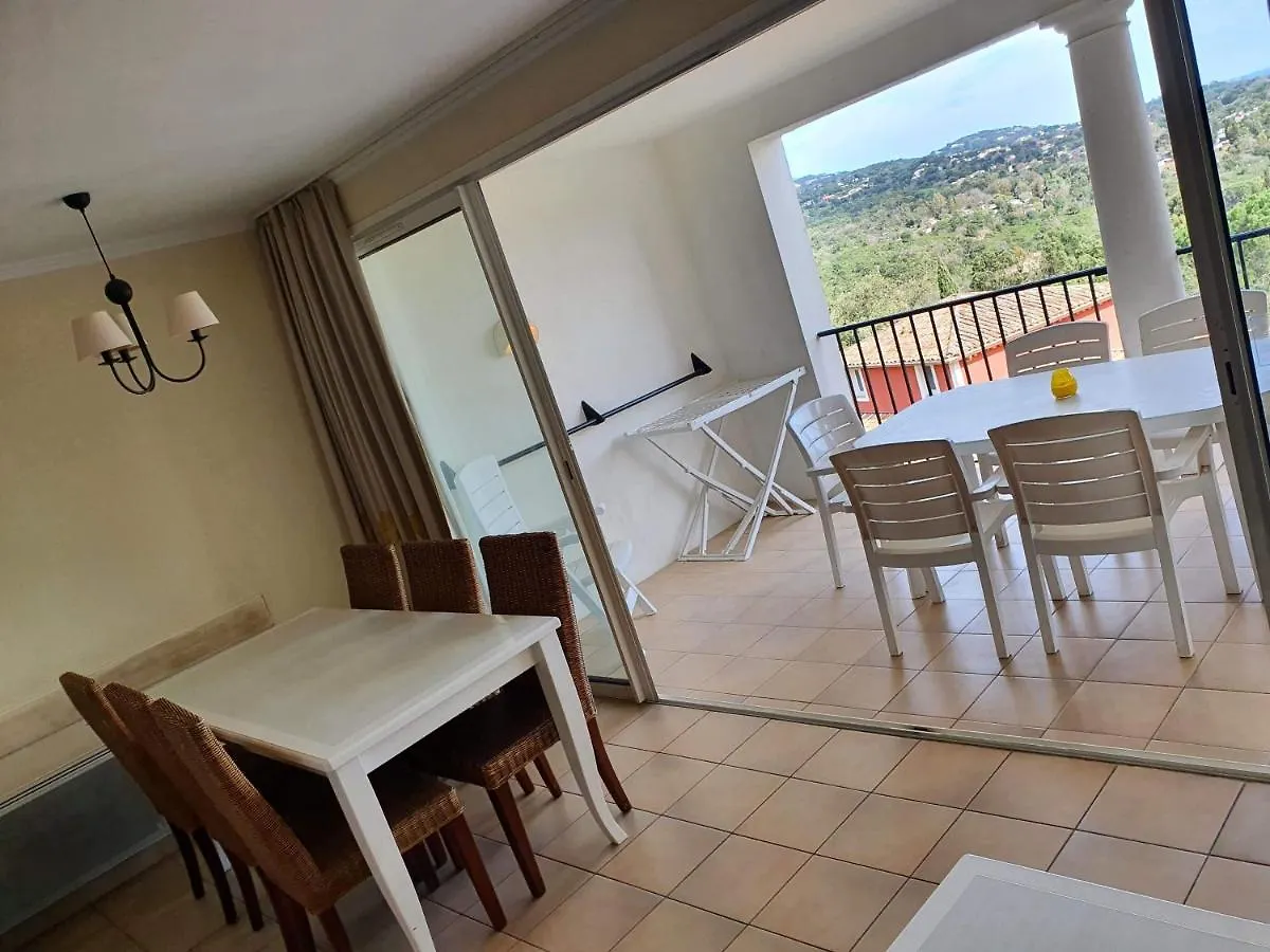 דירה גרימו Appartement Les Restanques Du Golfe De Saint-Tropez